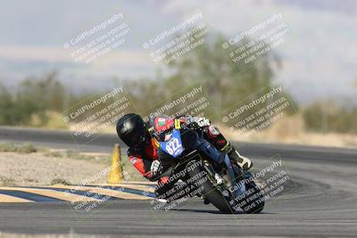 media/Nov-16-2025-Race Pace (Sun) [[8c5fa54630]]/Verified Riders/2-Turn 7 (945am)/